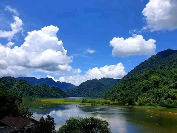 Tran Xuan Homestay Ba Be Village Eksteriør billede