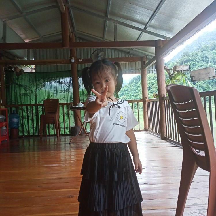Tran Xuan Homestay Ba Be Village Eksteriør billede