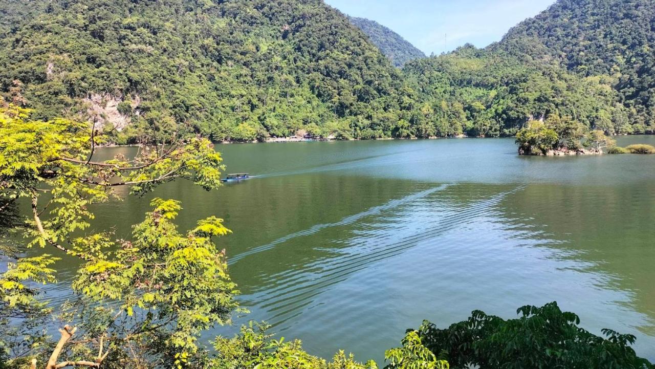 Tran Xuan Homestay Ba Be Village Eksteriør billede