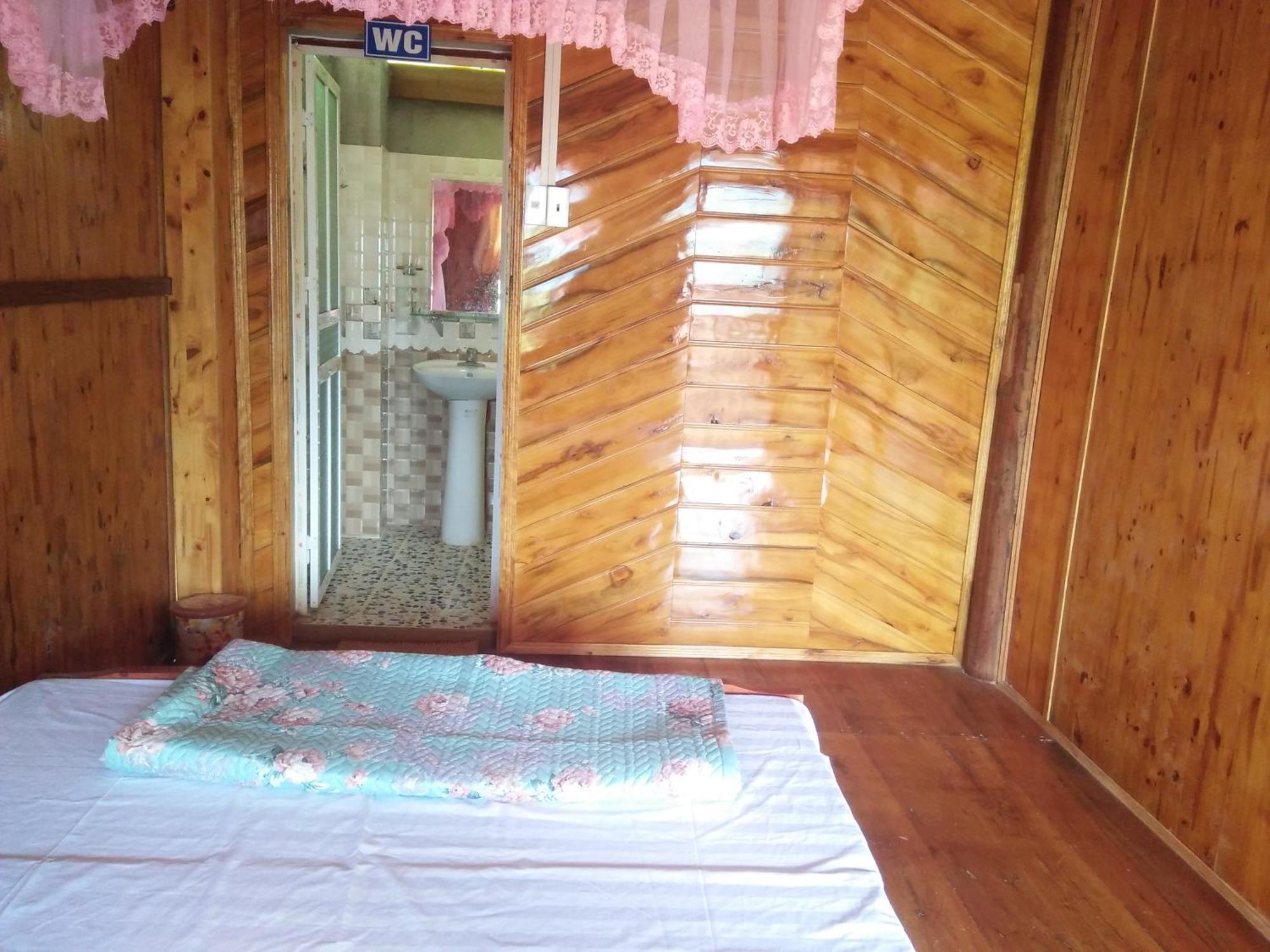 Tran Xuan Homestay Ba Be Village Værelse billede