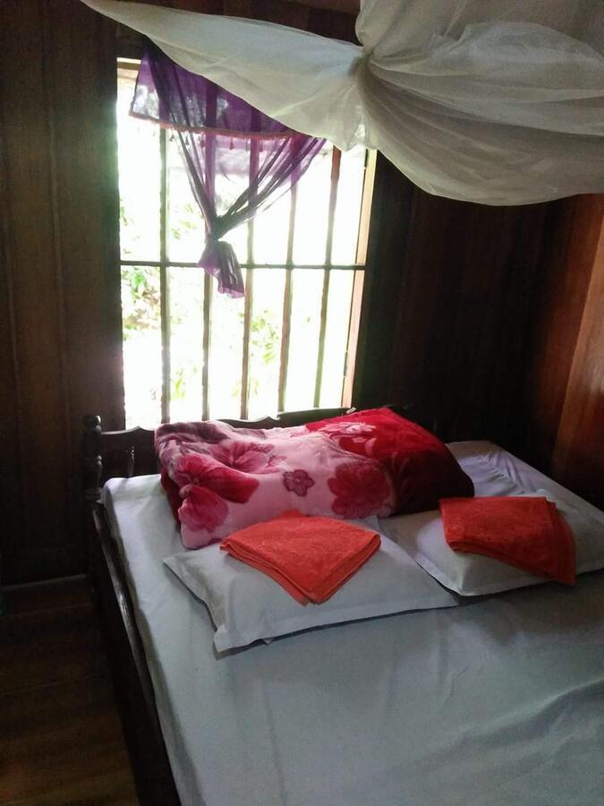 Tran Xuan Homestay Ba Be Village Eksteriør billede